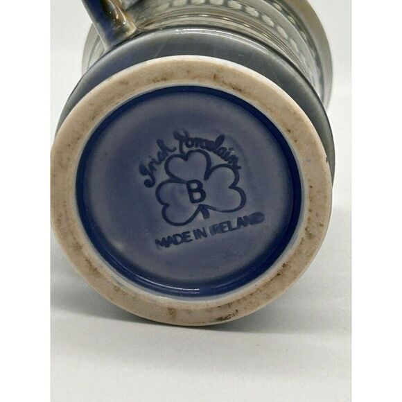 Wade‎ Irish Porcelain Two Miniature Posy Vases  Made in Ireland shamrock MINI - Picture 6 of 11